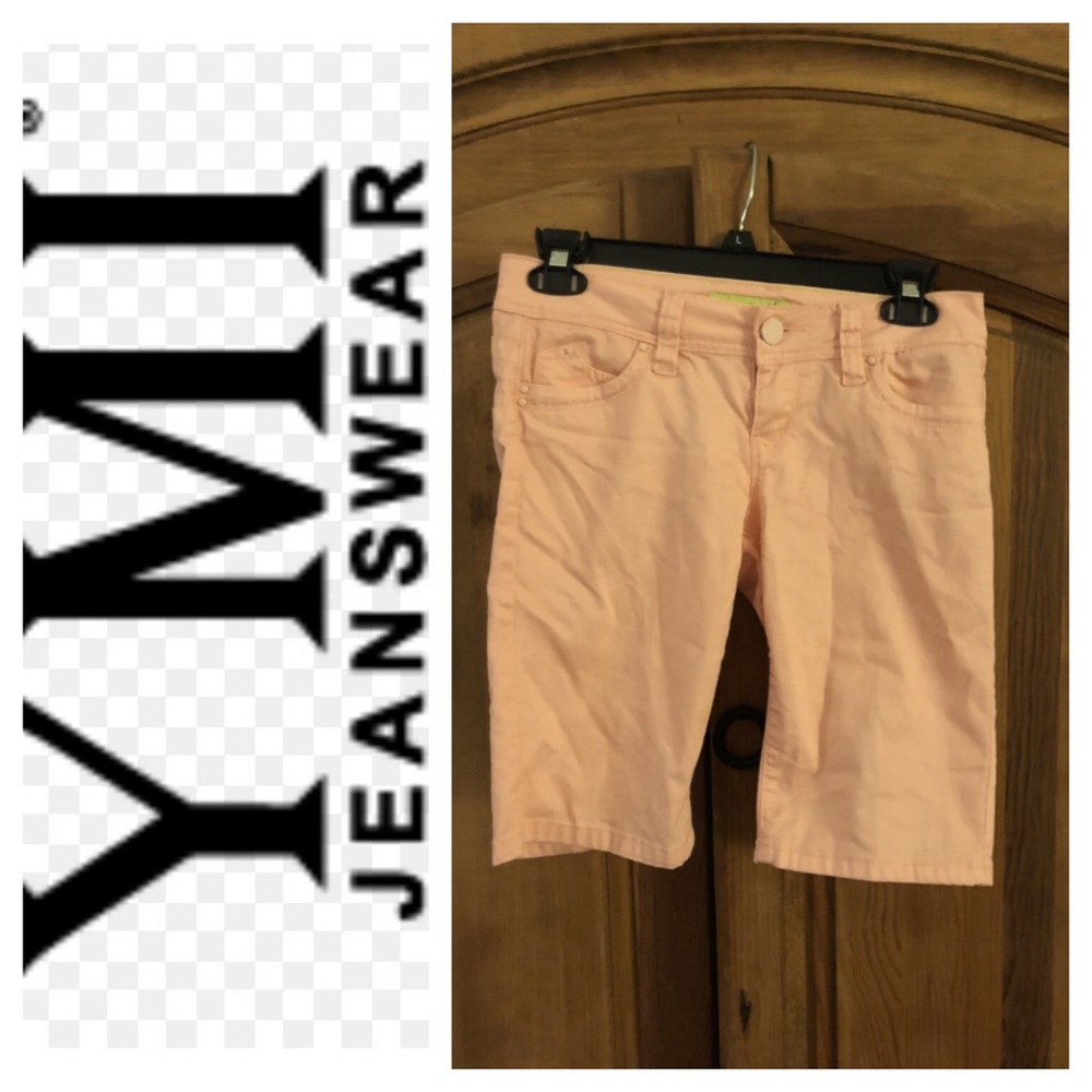 Juniors pink YMI shorts, sz 3